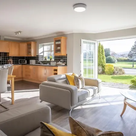 Gleneagle River Aparthotel
