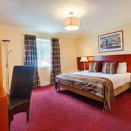 Aparthotel Gleneagle River