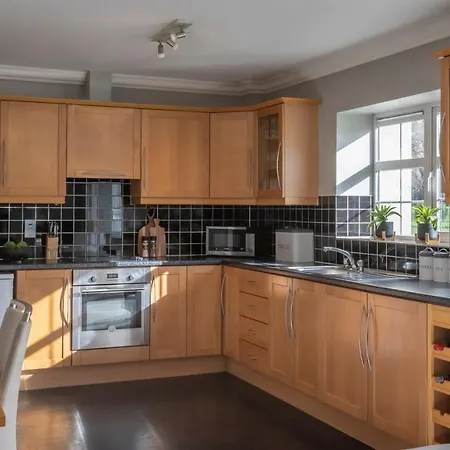 Gleneagle River Apart-hotel 4*
